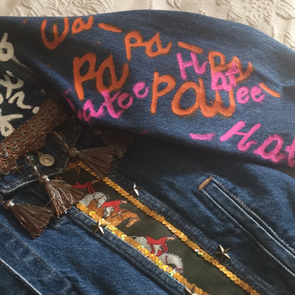 Guy Laroche scarf tie Hand Crafted Wearable Art Fox Hunt Denim Jacket Brooches - Picture 8 of 12